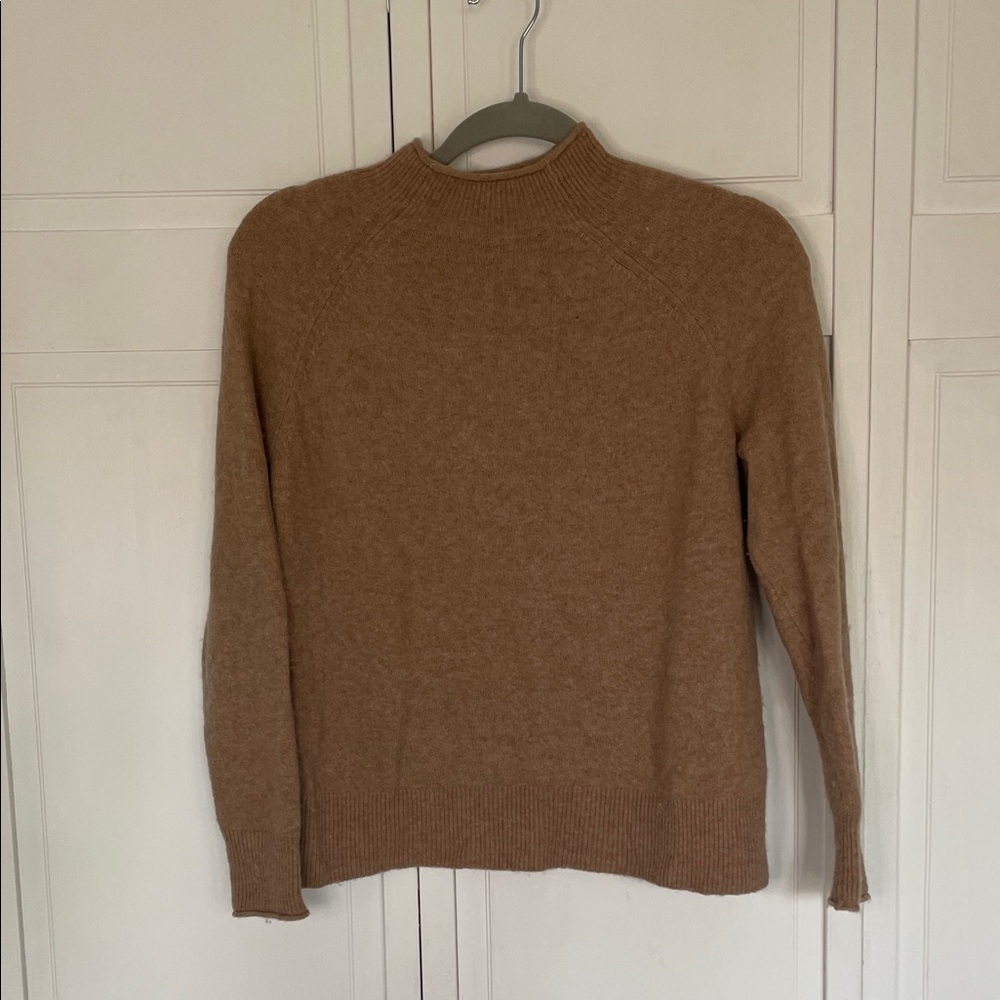 J. Crew Women’s Camel Colored Mock-Neck Wool Blend Sweater Sz XS